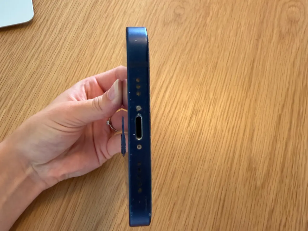 Billede 6 - Mørkeblå iPhone 12, 64 GB