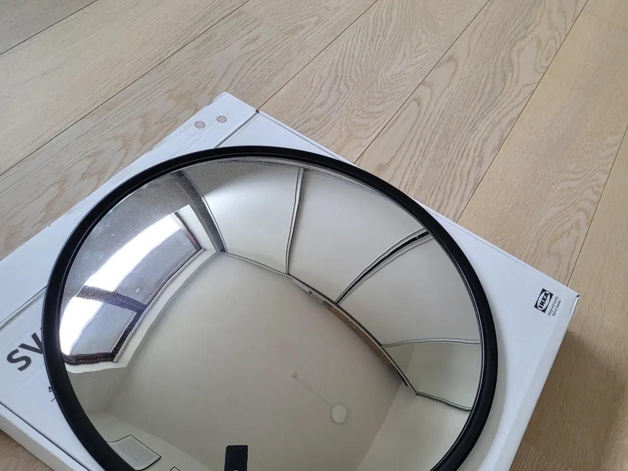 Billede 1 - IKEA SVARTBJÖRK dekorativt konveks spejl sort 41 c