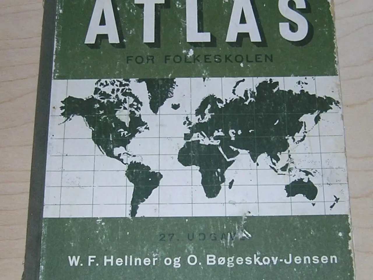 Billede 1 - Atlas For Folkeskolen / Christensen og Krogsgaard.