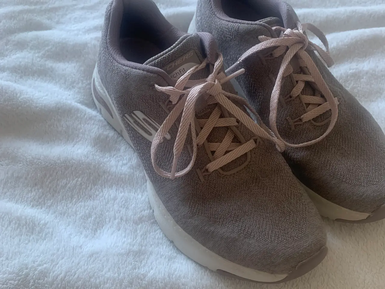 Billede 1 - Flotte sketcher Arch fit sko