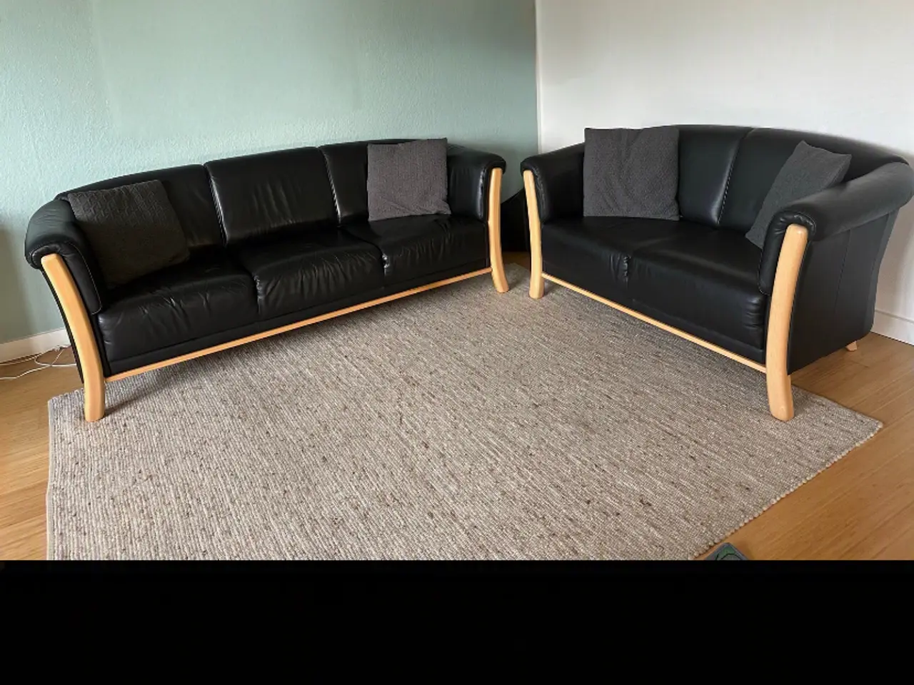Billede 1 - PRÆSENTABELT SOFAGRUPPE EN 2- OG 3 PERSONERS SOFA