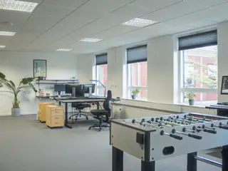Kontor og showroom med egen indgang