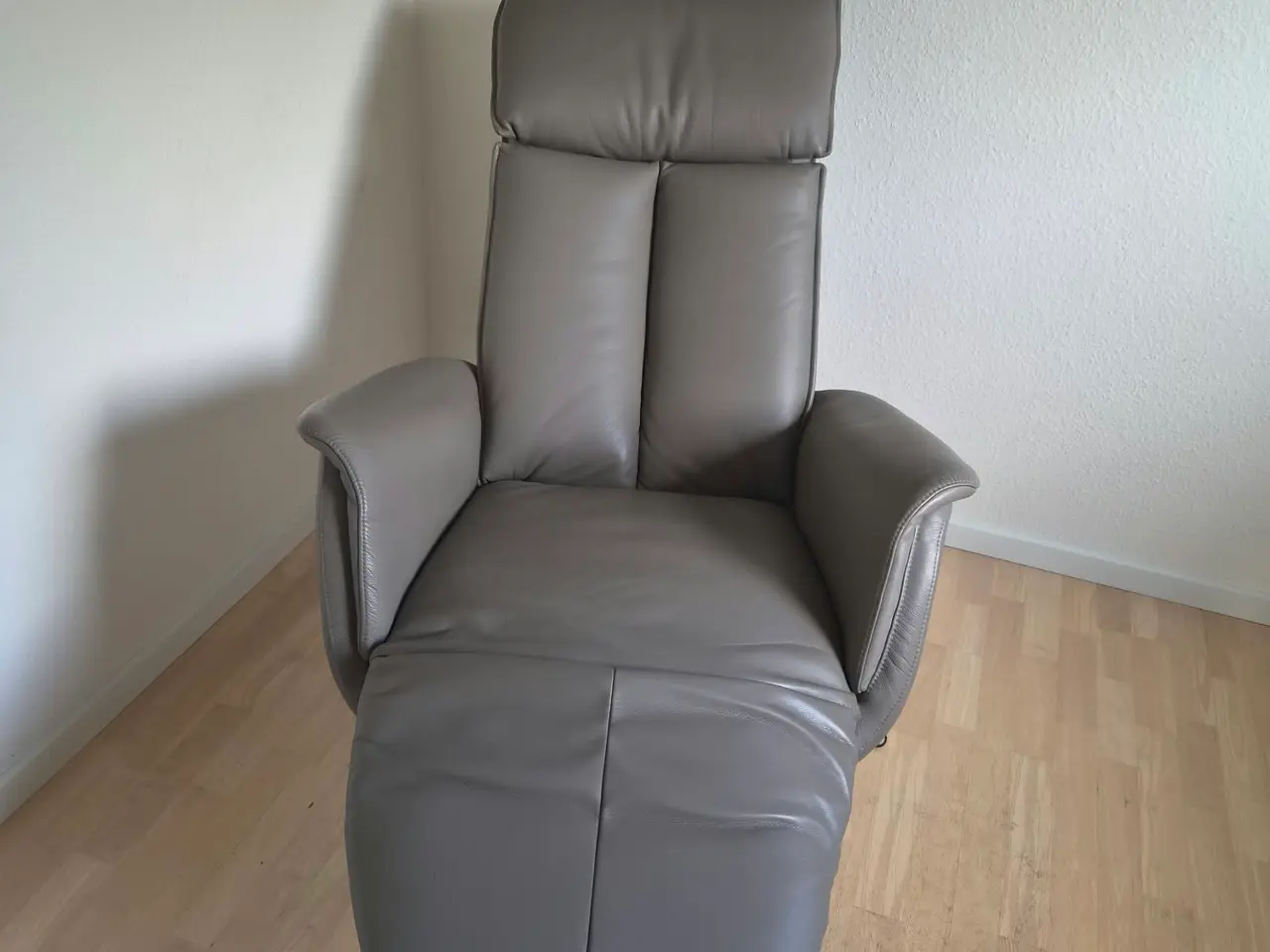 Billede 5 - Lænestol med fjernbetjening (comfortera)