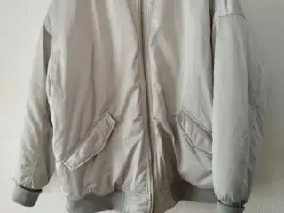 Lækker jakke fra H&M