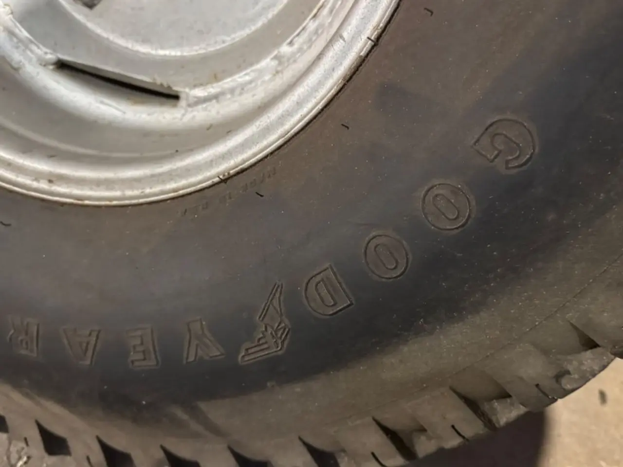 Billede 5 - 4 Dæk Goodyear 33x12,50-15nhs