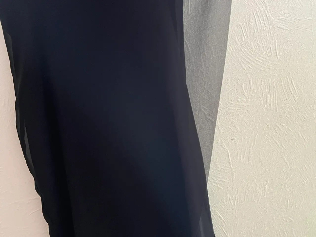 Billede 3 - Sort H&M kjole str. 42 - ALDRIG BRUGT