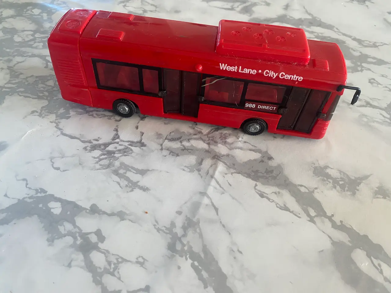 Billede 1 - Bus der kan åbne dørene