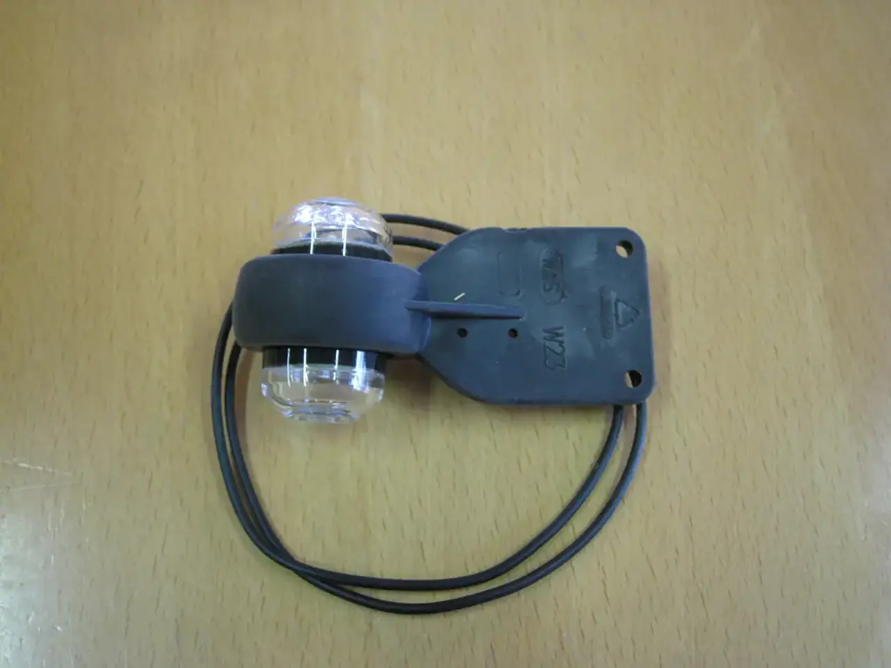Billede 1 - Slingrelygte LED 12/24V Rød/Klar gummiar