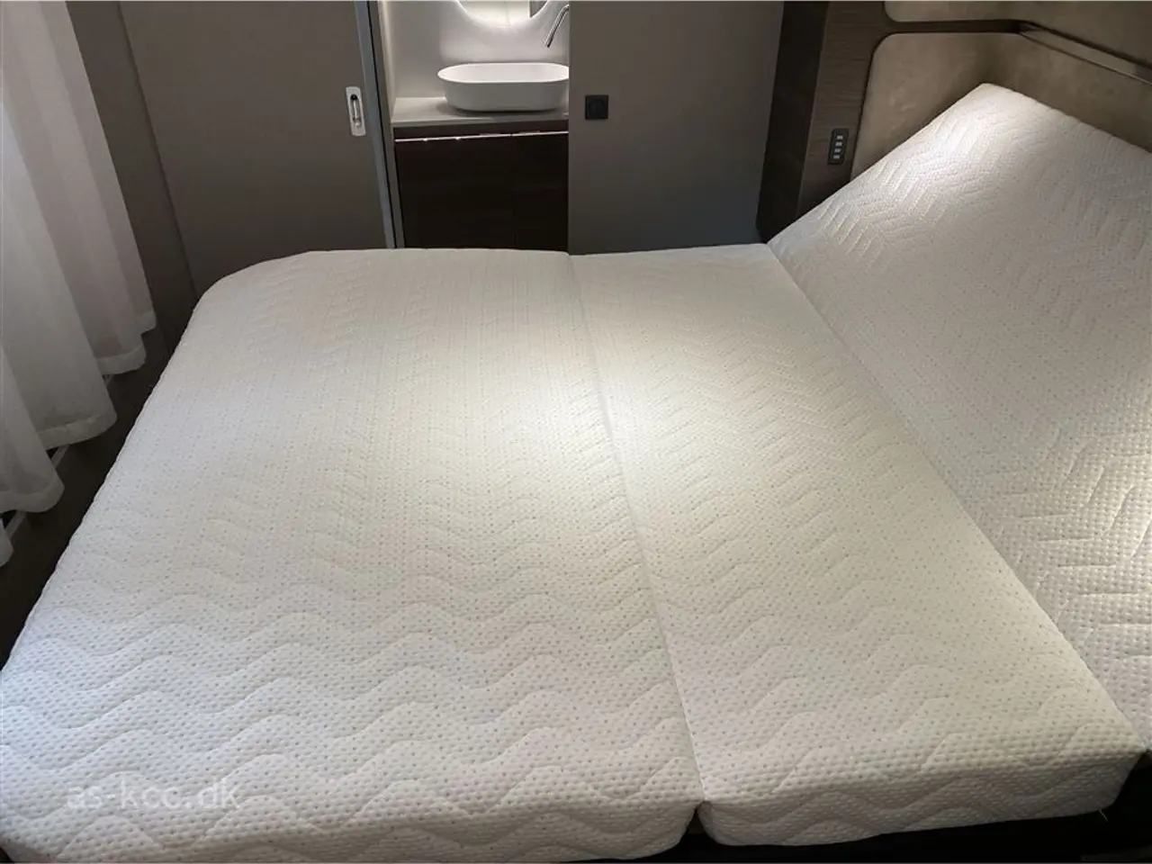 Billede 14 - 2027 - Adria Alpina 663 HT Twin Alde Centralvarme   Ny generation af Adria Alpina 663 HT