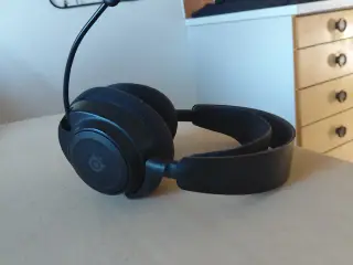 Steel Series Arctis Nova 7 Wireless