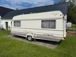 1997 LMC. Lux 520
