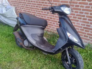 PGO black magic 30 knallert