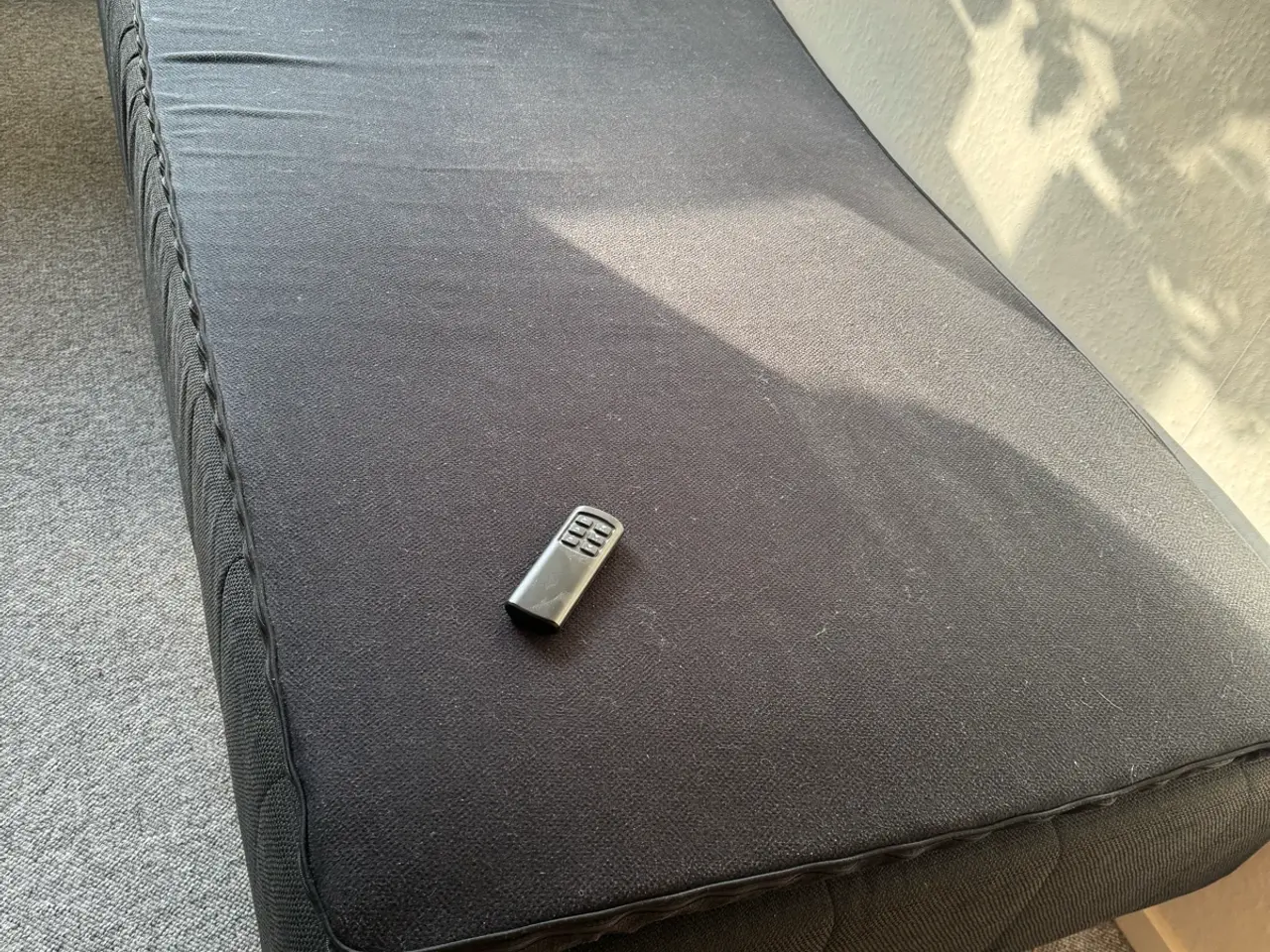 Billede 1 - Elevationsseng med topmadras