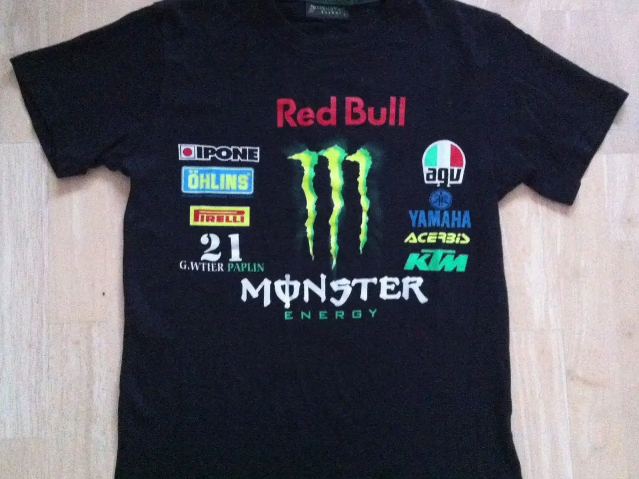 Billede 1 - Mønster energy t-shirt, str S, 75kr