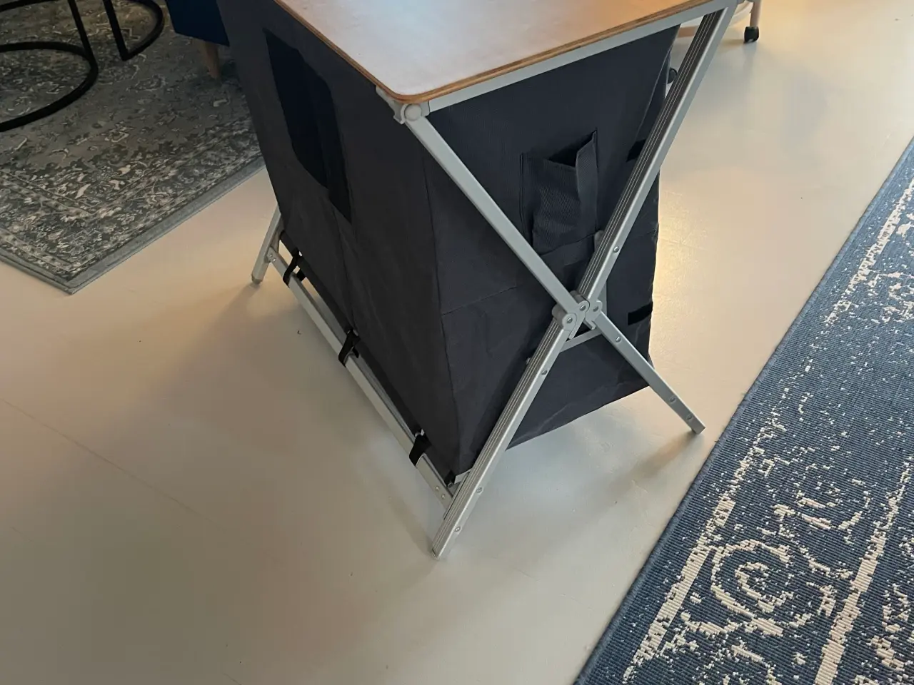 Billede 3 - Campingudstyr-Easy Camp køkkenbord