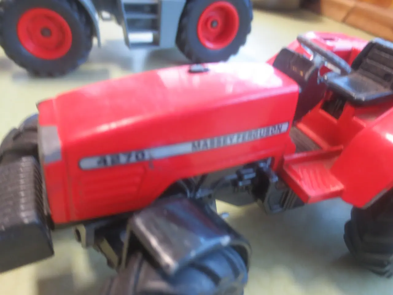 Billede 5 - 4 stk Siku Metal Massey Ferguson 3050A og 4270 