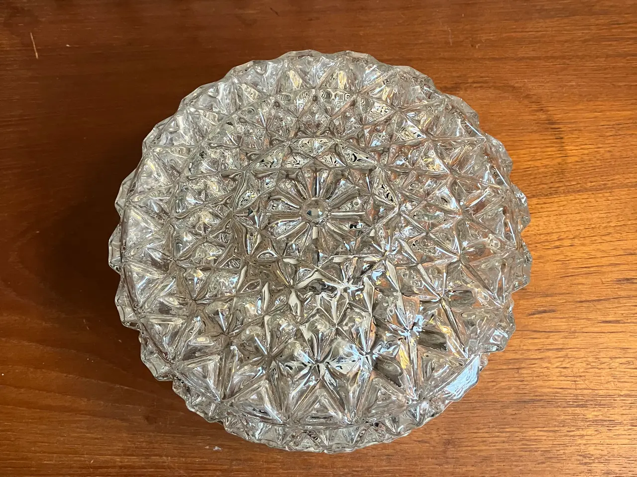 Billede 2 - Gammel plafond med ny ledning. Ø20 cm