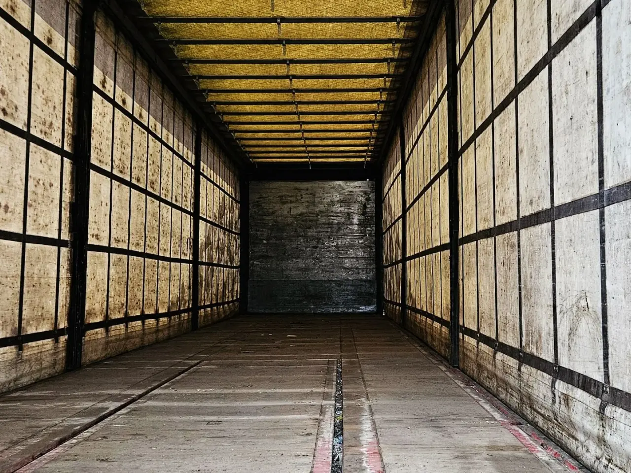 Billede 8 - Renders Gardintrailer / nysynet / 4 drejbare aksler / truckbeslag