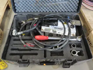 Hydraulisk fodpumpe REHAU RFP R12