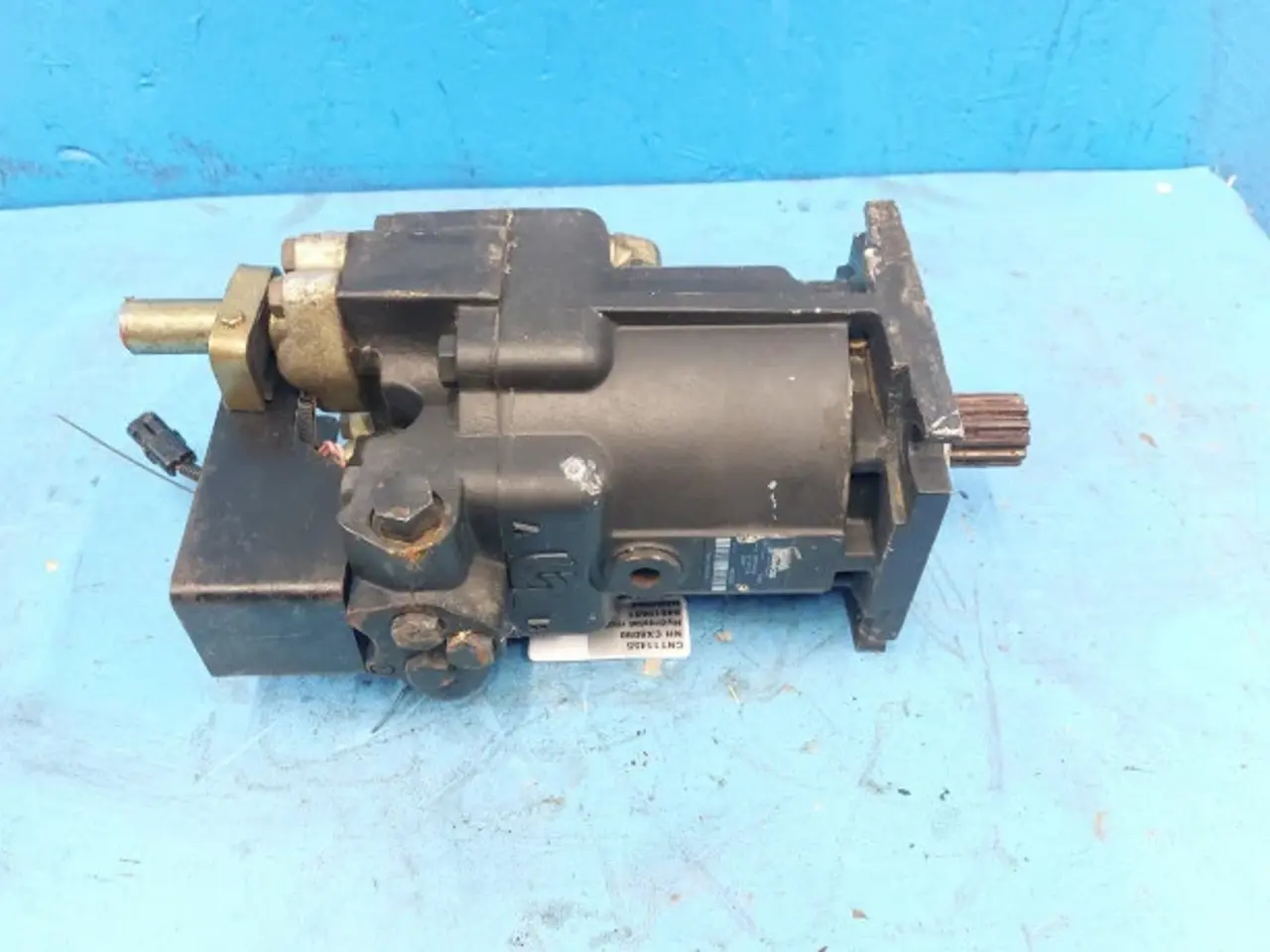 Billede 7 - New Holland CX8090 Hydrostat motor 84819681