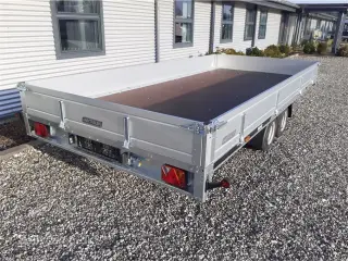 0 - Martz GT Plateau 4521 450/2   Populær multitrailer som kan bruges til rigtig mange ting. Aluminiums sider. to læsse ramper.