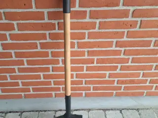 Spade med afrundet spids