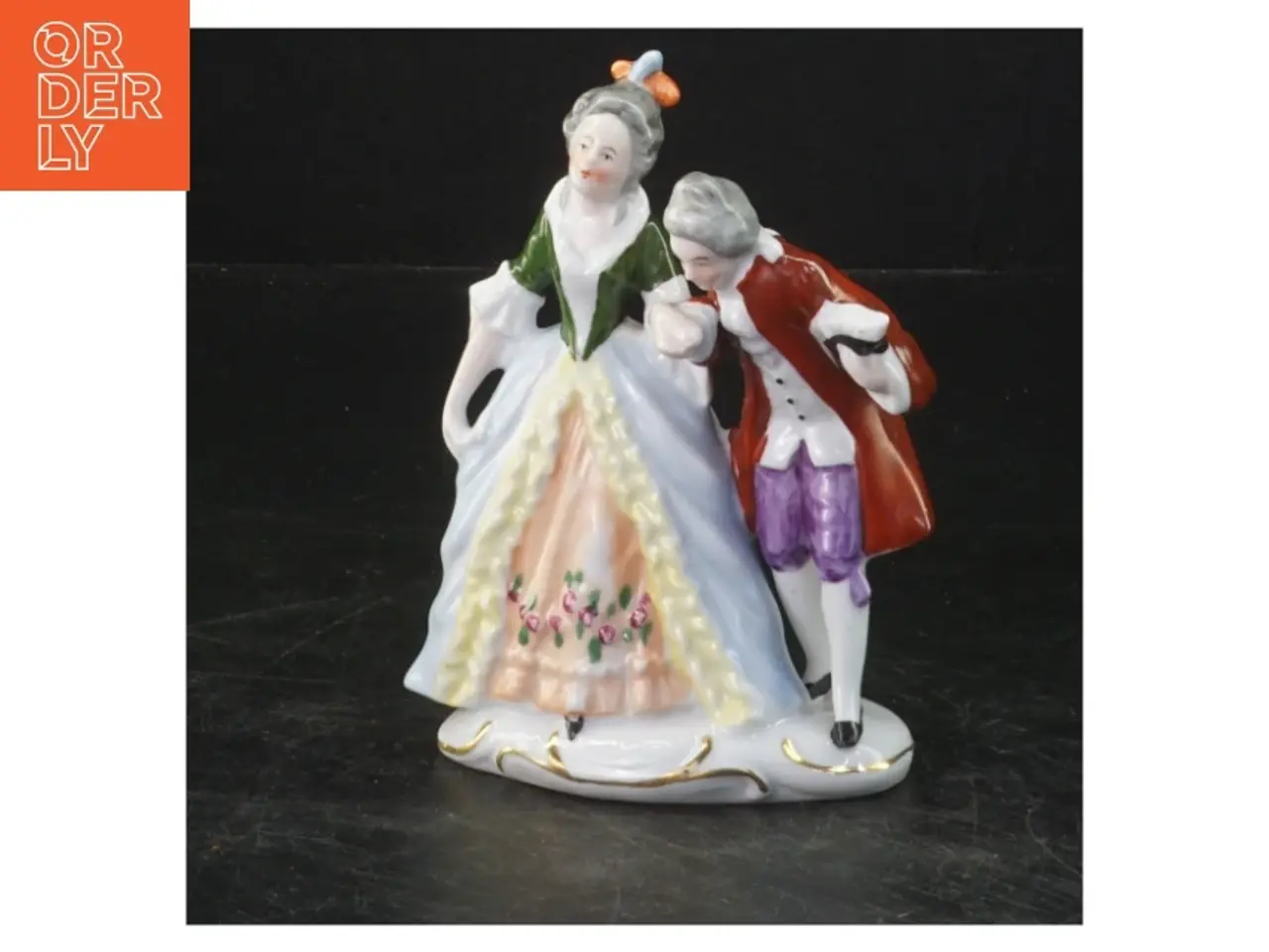 Billede 1 - Porcelænsfigur af par (str. 12x8 cm)