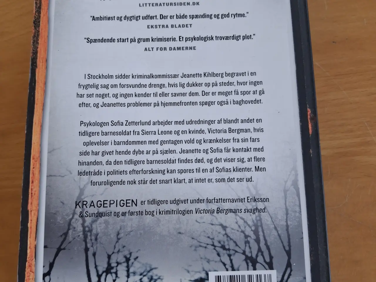 Billede 4 - Kragepigen, Erik Axl Sund