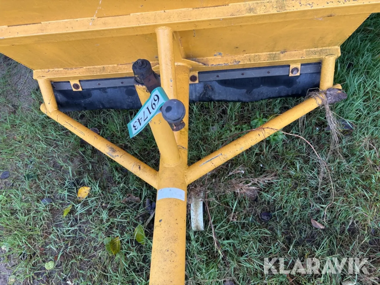 Billede 11 - Sand/saltspreder Falköping T-12E 2 stk