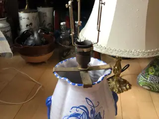 Lampe Svensk næsten 100 år