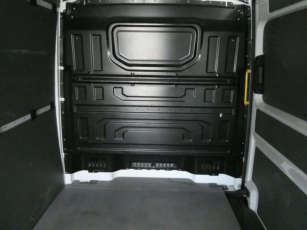 Billede 16 - VW Crafter 35 2,0 TDi 140 Kassevogn L4H3 aut.