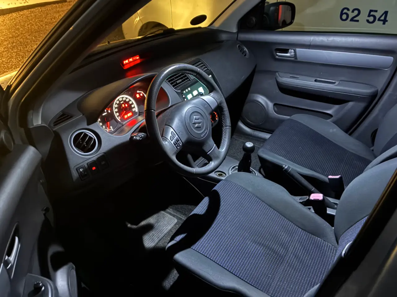 Billede 3 - Suzuki Swift 1.3 Nysynet.