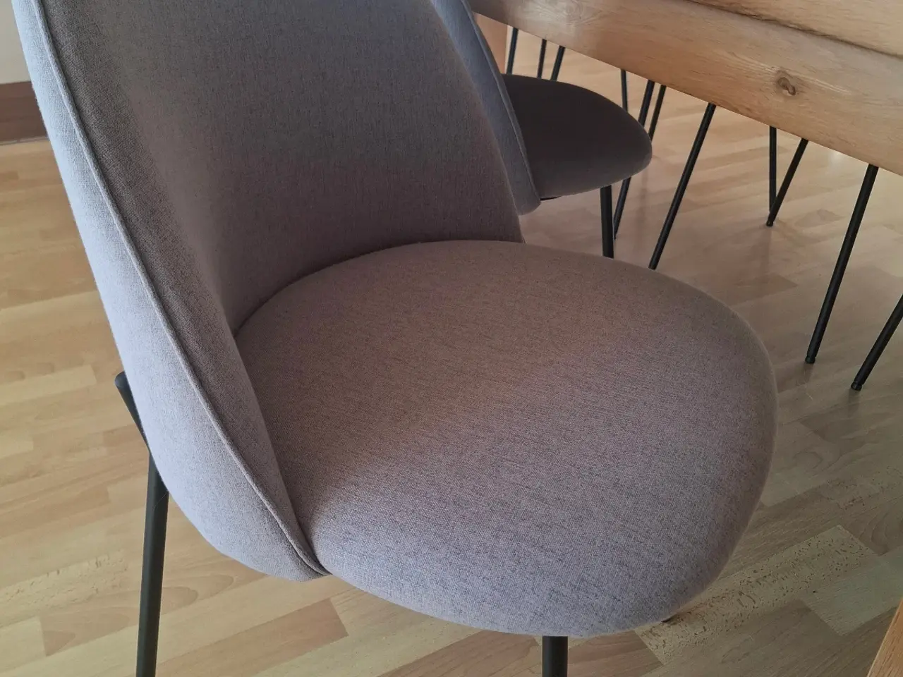 Billede 2 - Stort og flot Castello spisebord i lys eg inkl. 2