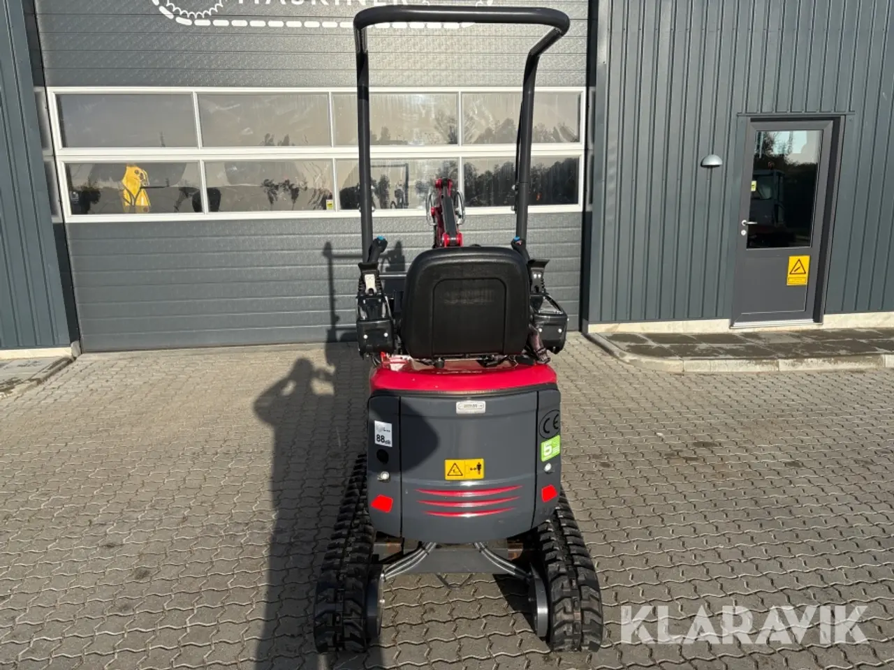 Billede 4 - Minigraver Mole M12 + tilbehør