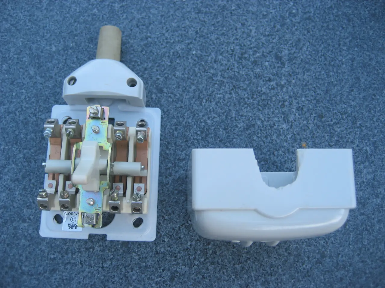 Billede 3 - Opus 66 dobbelt stikkontakt og 380 V afbryder