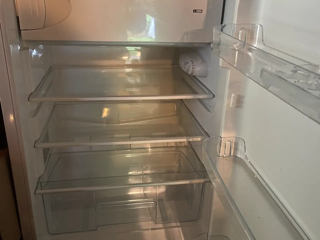Billede 2 - Godt lille køleskab 
