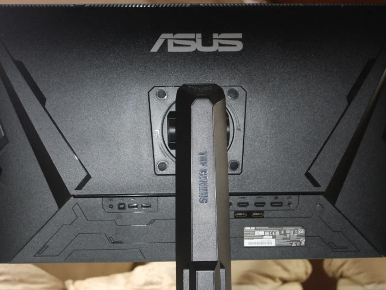 Billede 3 - 3 stk. ASUS TUF Gaming VG28UQL1A 4K-gamingskærme