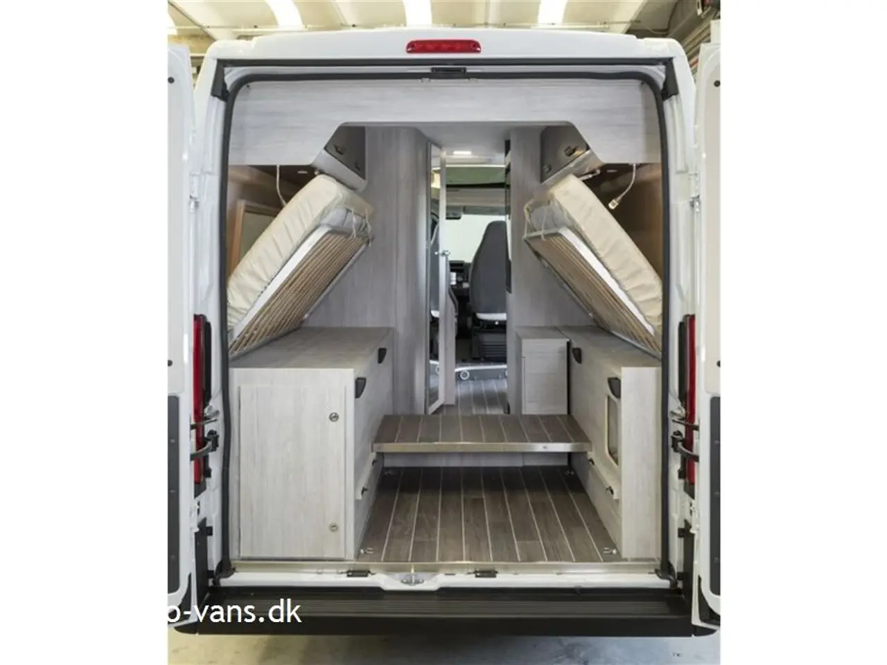 Billede 8 - 2026 - Rollerteam Livingstone DUO Sport   CamperVan med enkeltsenge som kan omforandres til dobb.seng