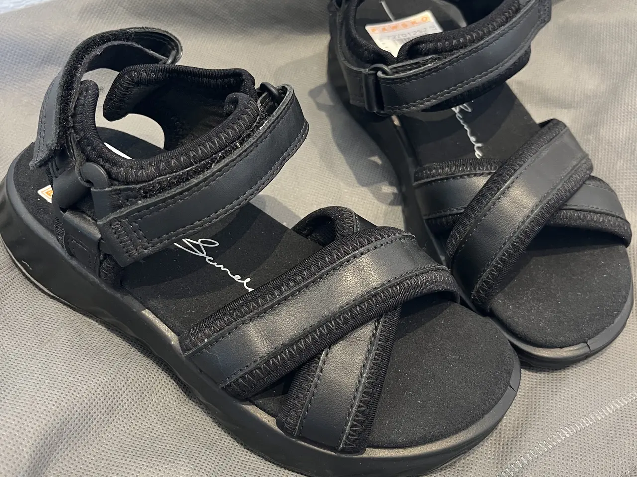 Billede 2 - Nye Ecco sandaler str. 30