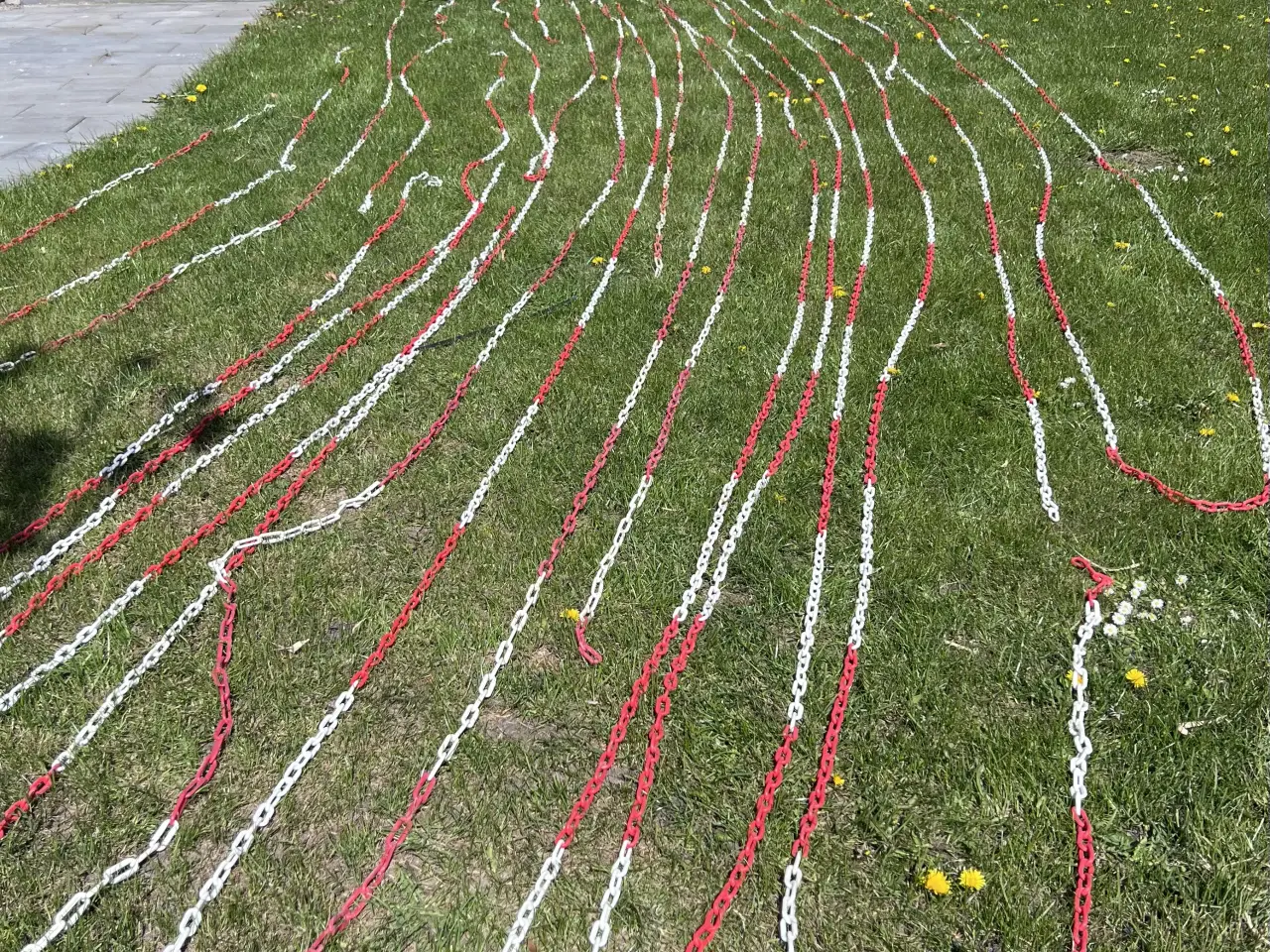 Billede 4 - 200 m. Røde og hvide plastkæder / afspærringskæder