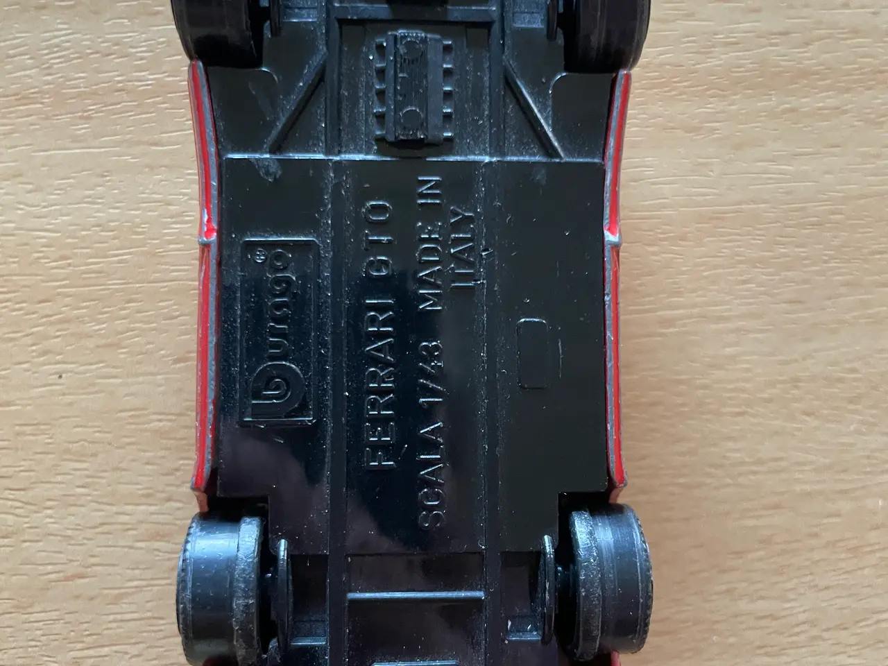 Billede 8 - Bburago: 4 flotte modelbiler (1:43)