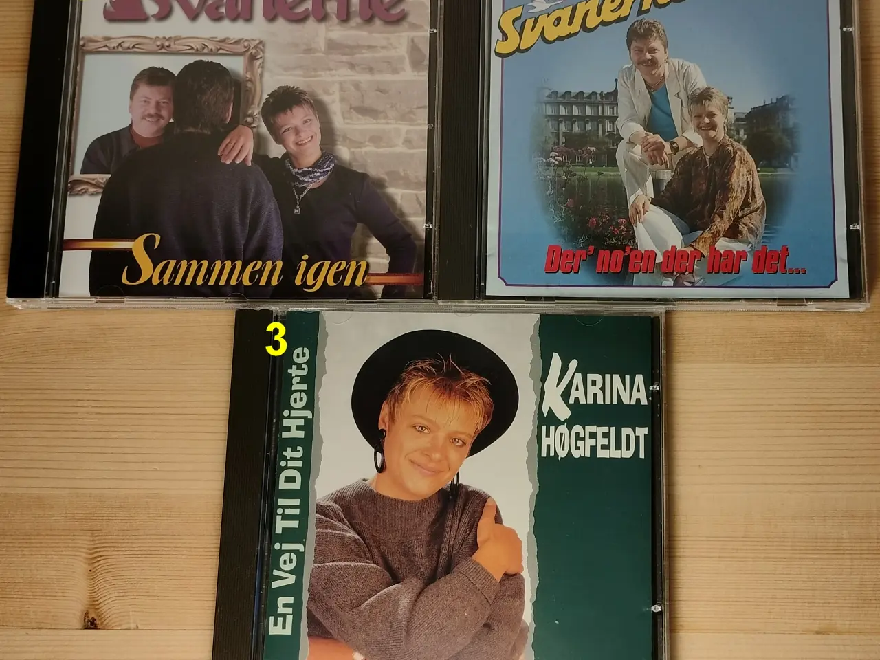 Billede 1 - Svanerne / Karina Høgfeldt, 3 Titler