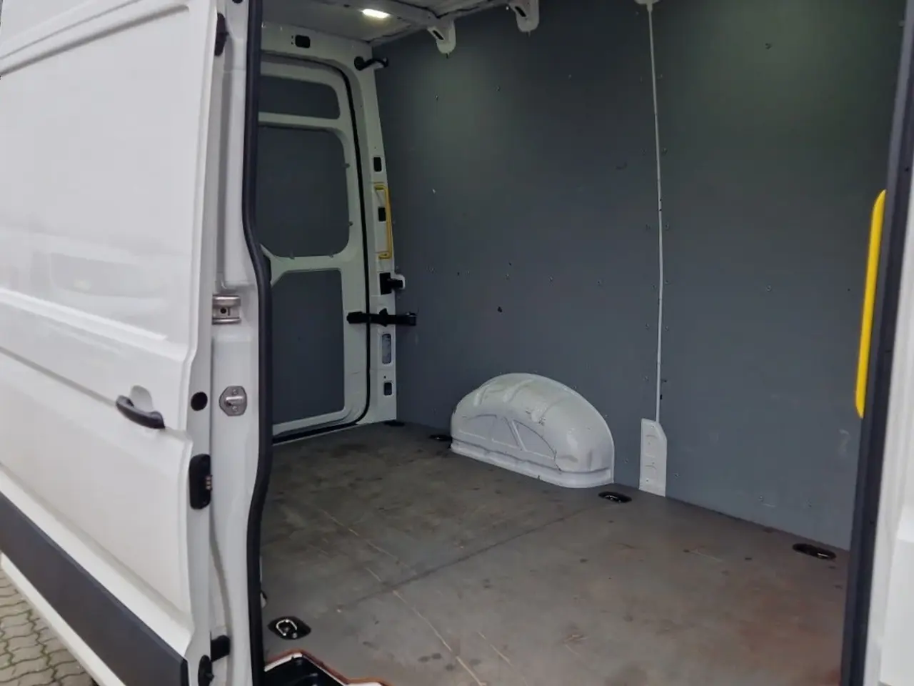 Billede 10 - VW Crafter 35 2,0 TDi 177 Kassevogn L3H3 aut.