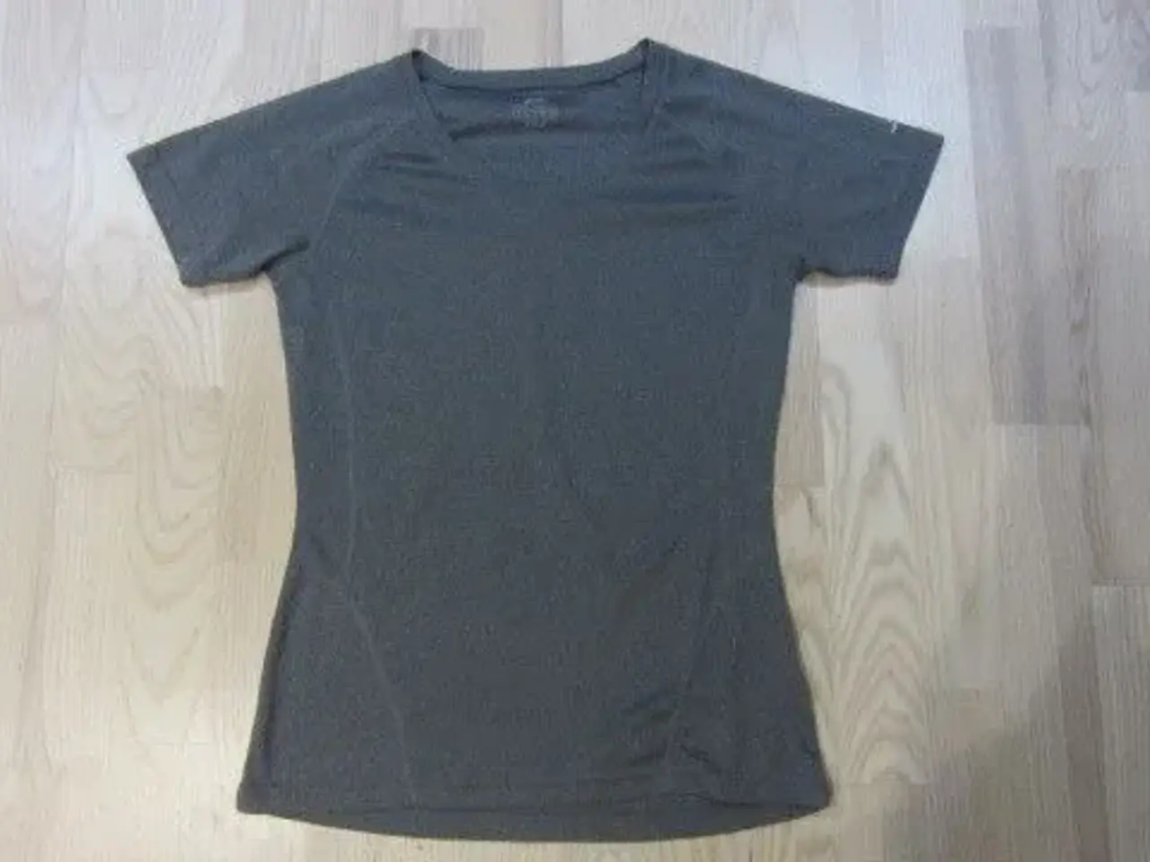 Billede 1 - Str. M, trænings t-shirt
