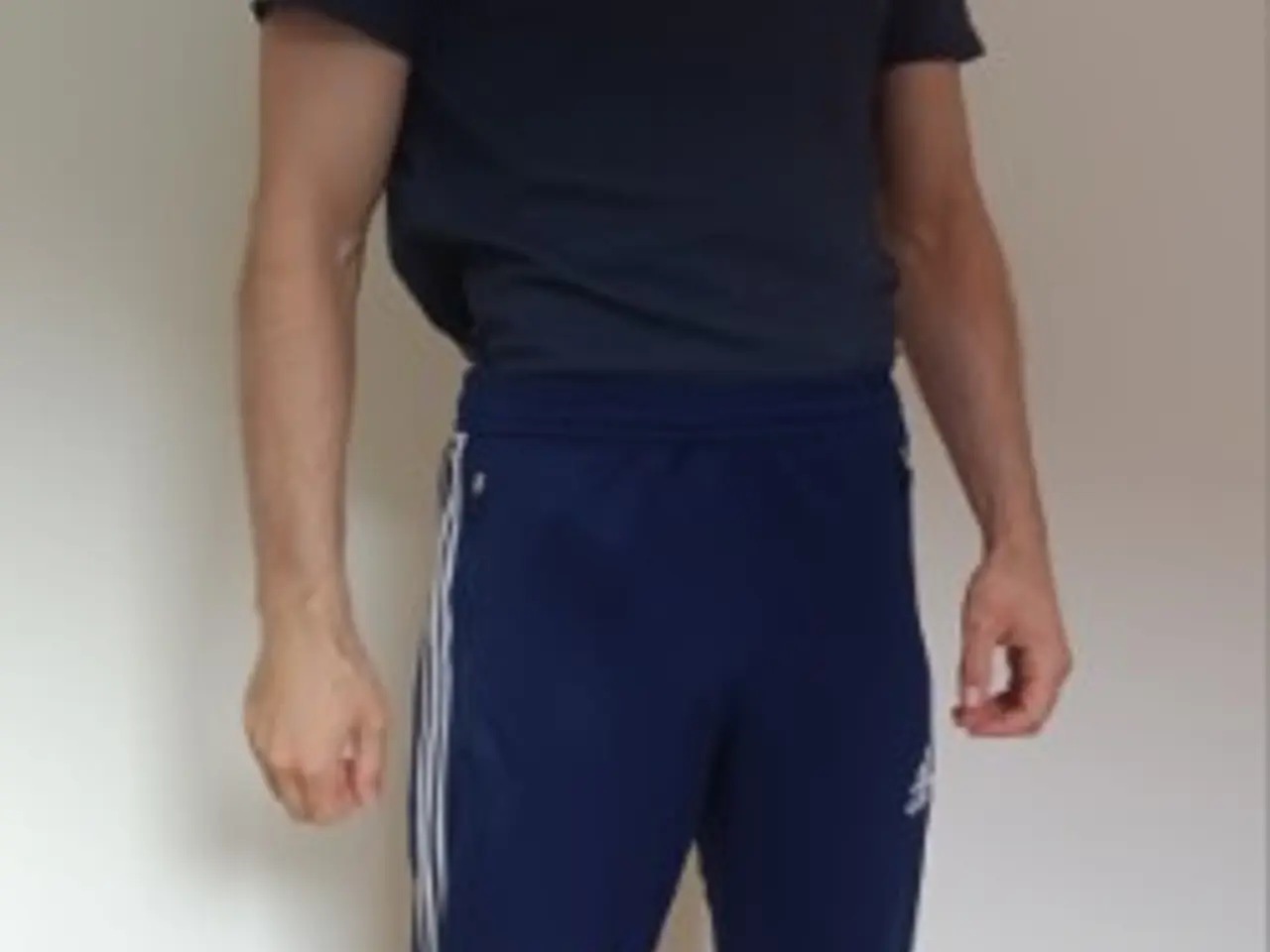 Billede 2 - Lækre Adidas trænings/joggingbukser i blå størrels