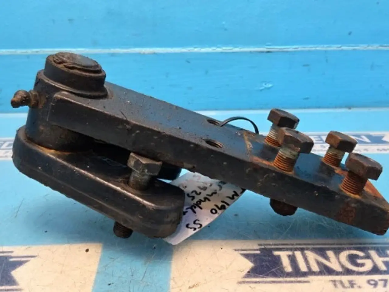 Billede 6 - New Holland TM190 Skærmholder 82025922