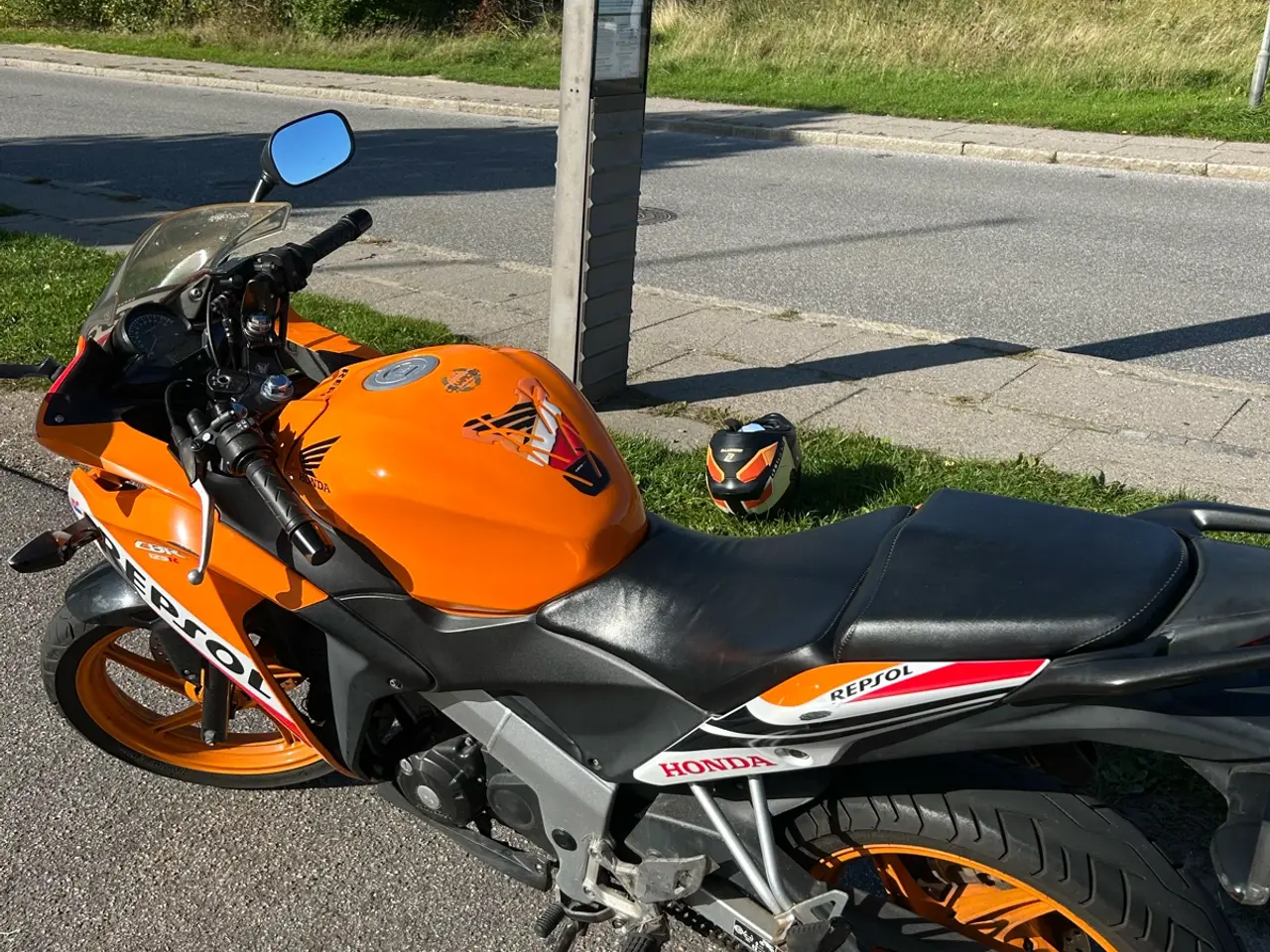 Billede 9 - Honda Cbr Repsol 125cc