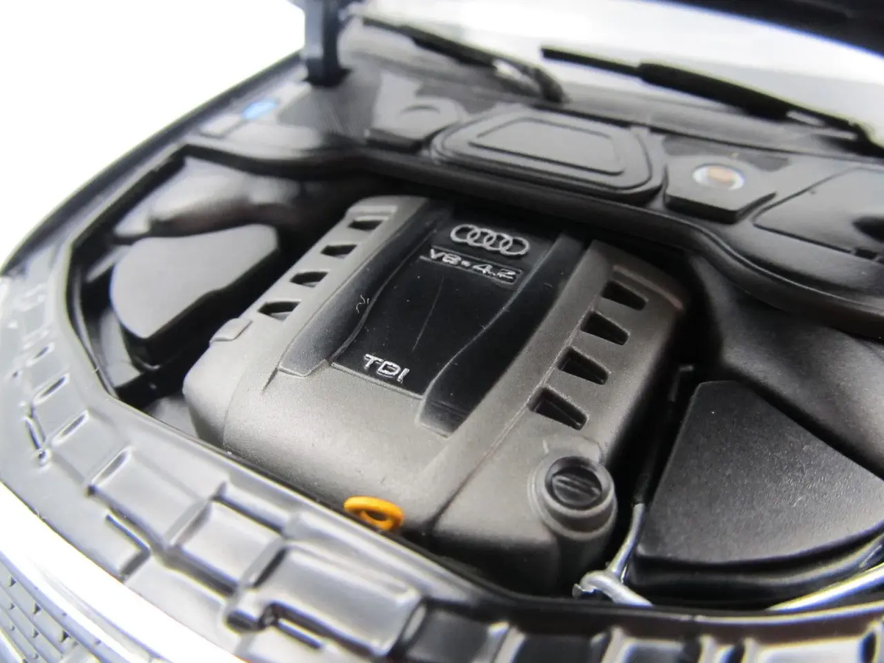 Billede 6 - 2006 Audi A8 4,2 TDI 1:18 Super sjælden model