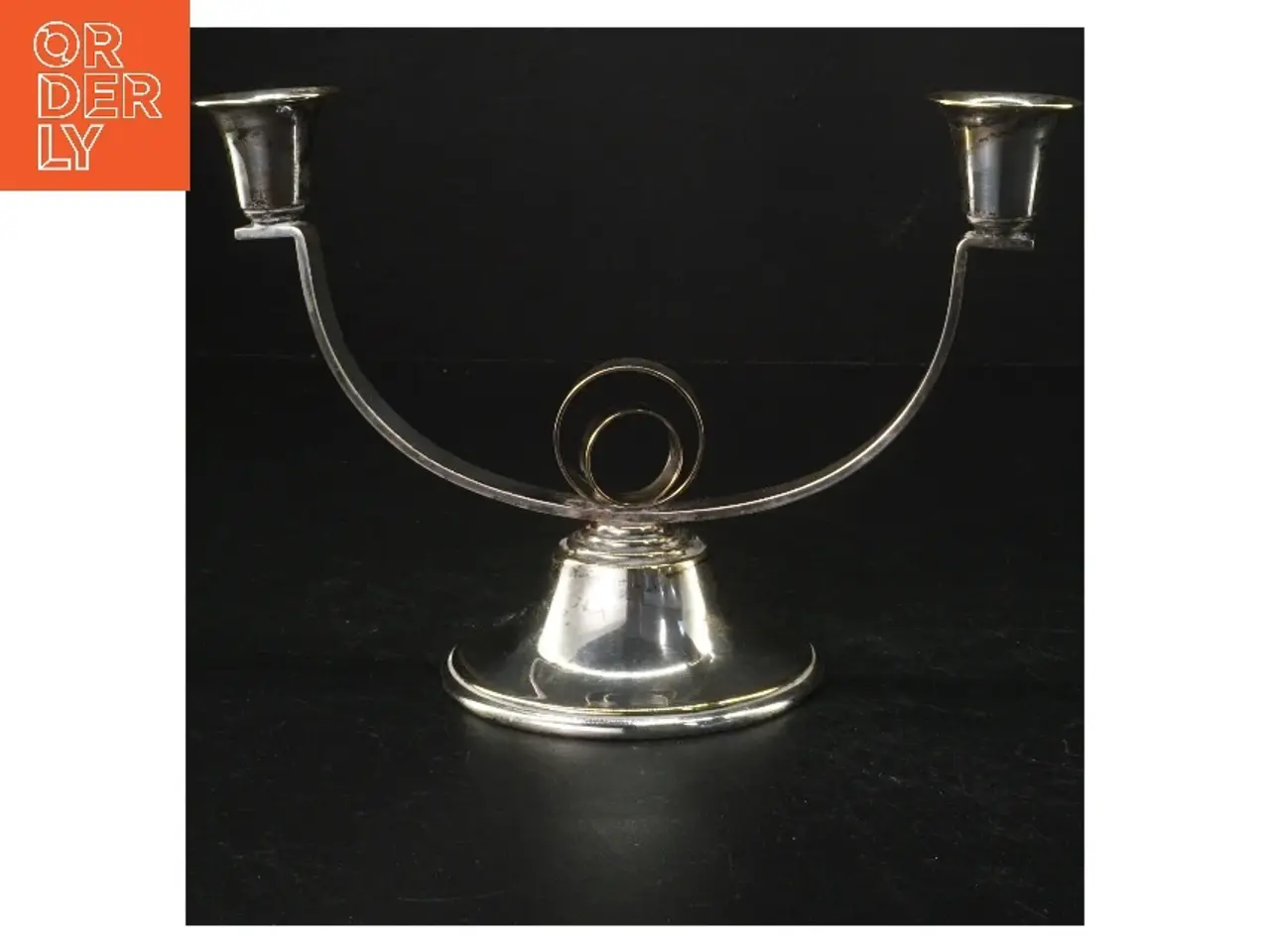 Billede 1 - Sølvfarvet lysestage (str. H. 16 cm. b. 23 cm)