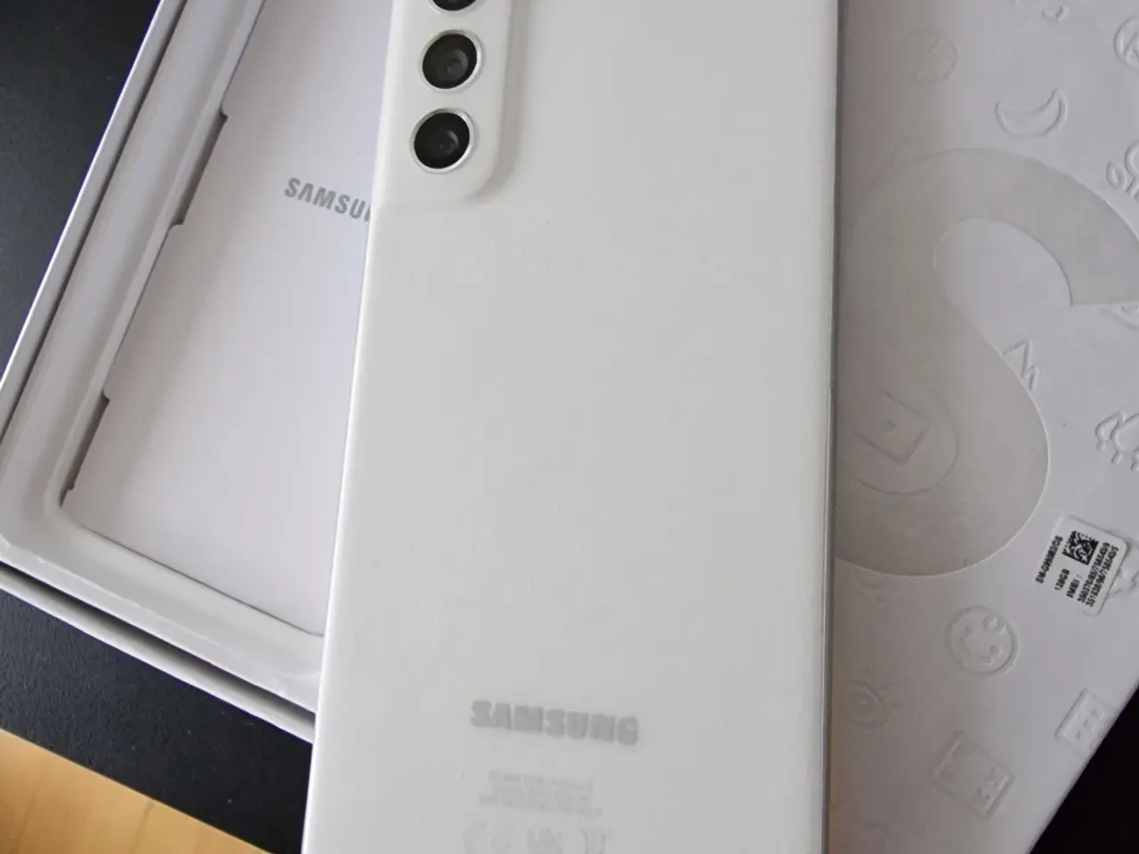 Billede 2 - Samsung S21 FE hvid 128 GB